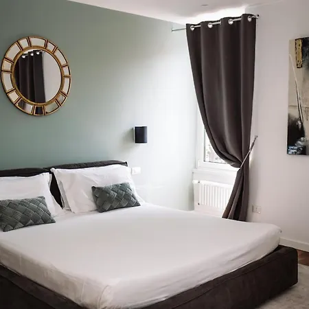 Guest house Fellini Design Suites Romе Rome