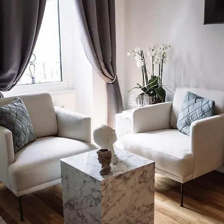 Fellini Design Suites Romе Guest house *