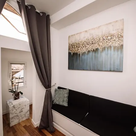 Fellini Design Suites Romе *