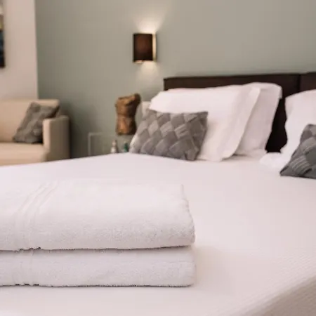 Guest house Fellini Design Suites Romе *
